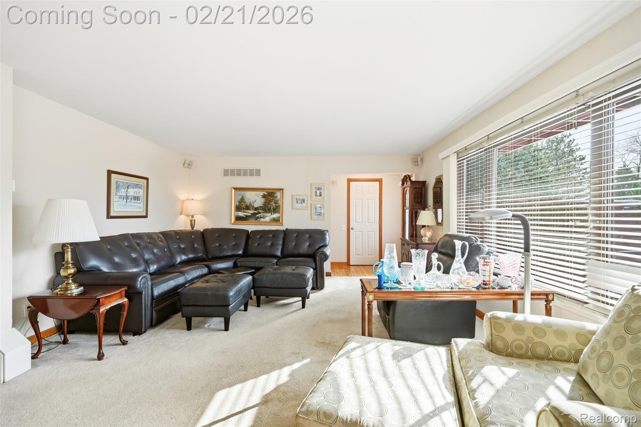 42192 Lochmoor Street 35