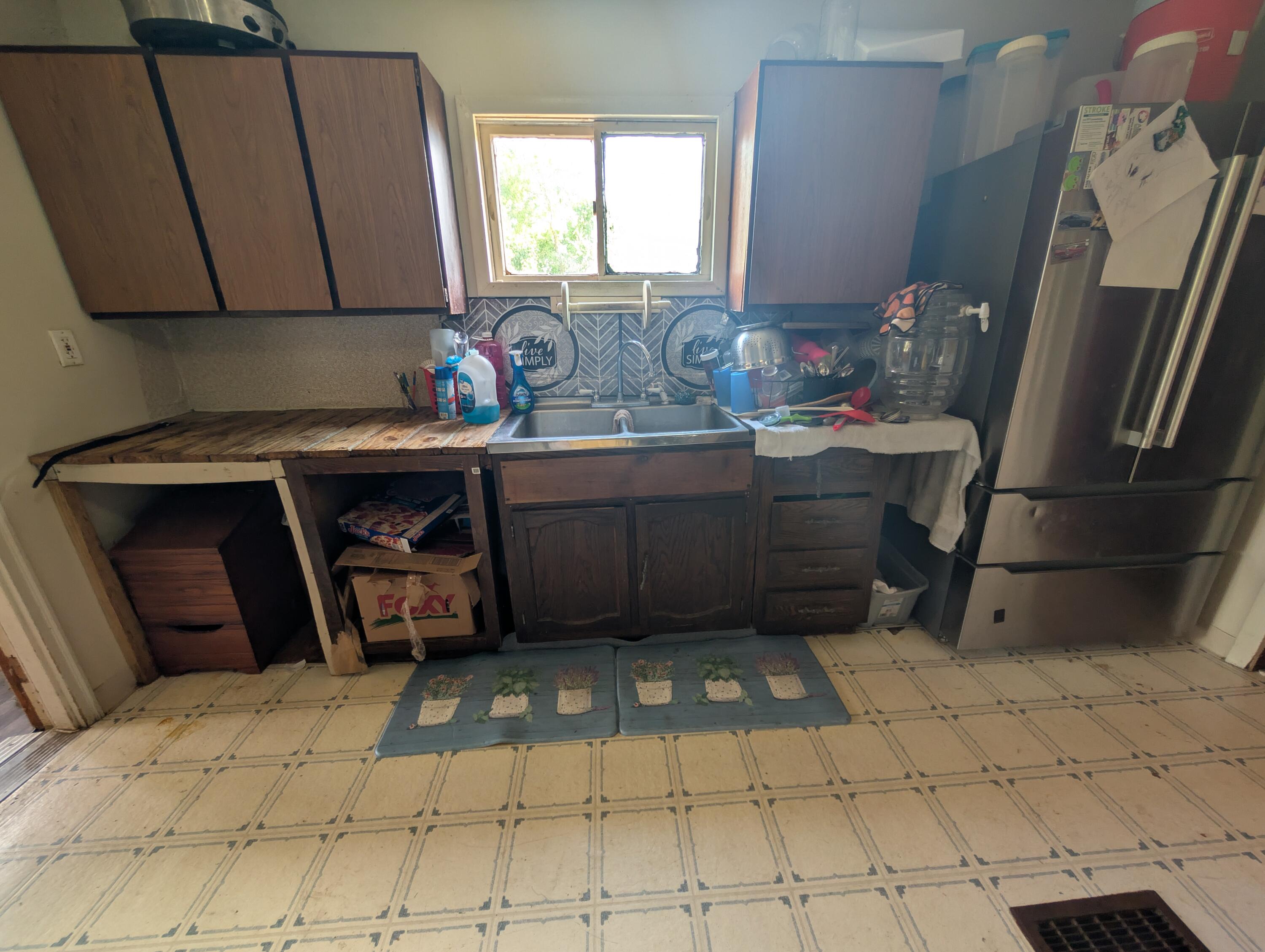 320 E Long Lake Road