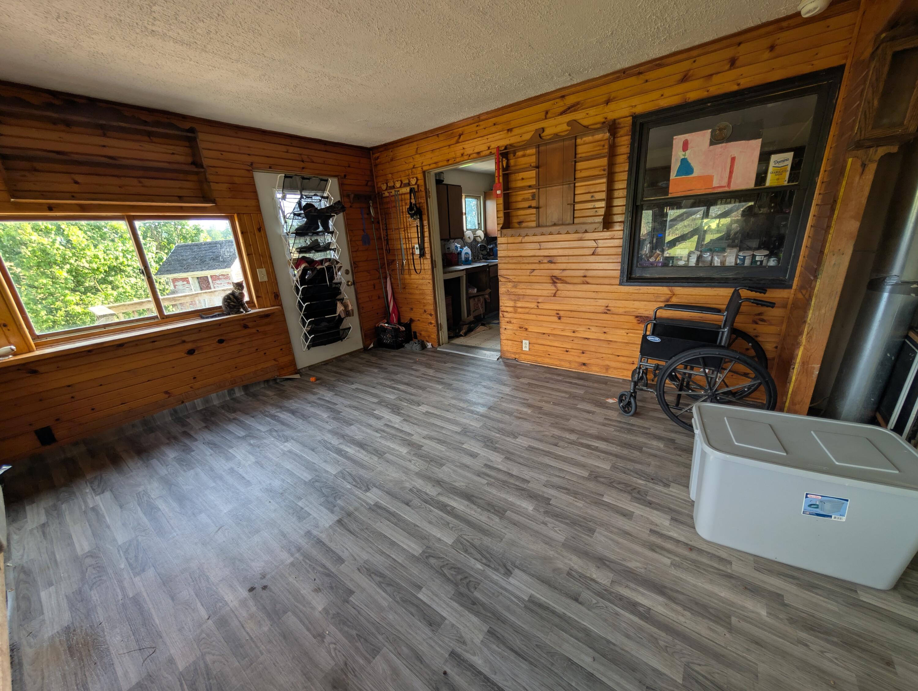 320 E Long Lake Road