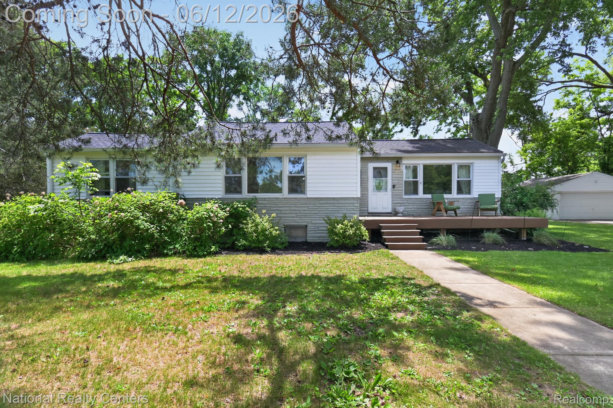 2465 Fairbury