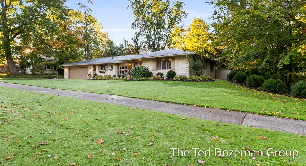 1182 Euna Vista Drive