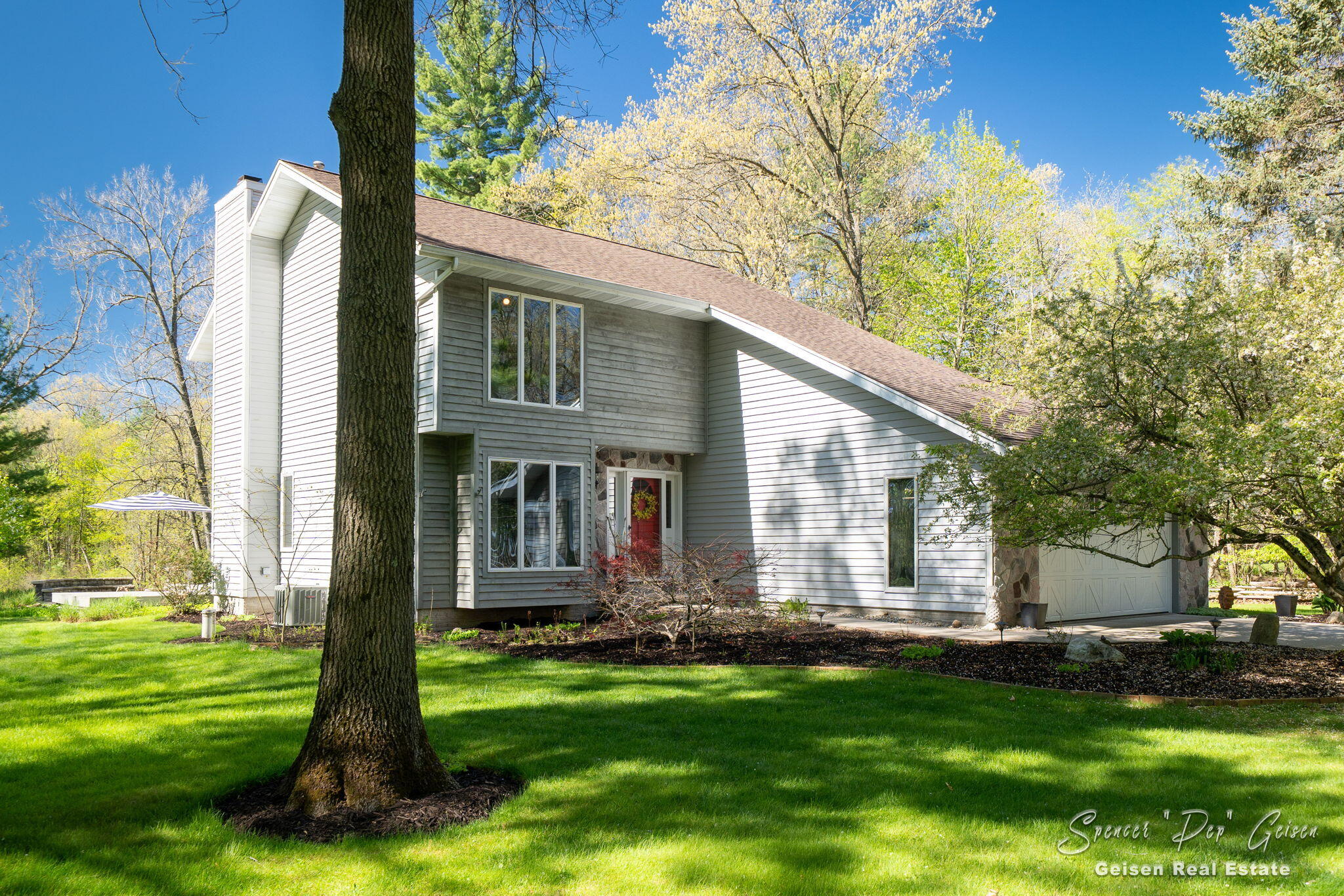 8717 River Oaks Circle