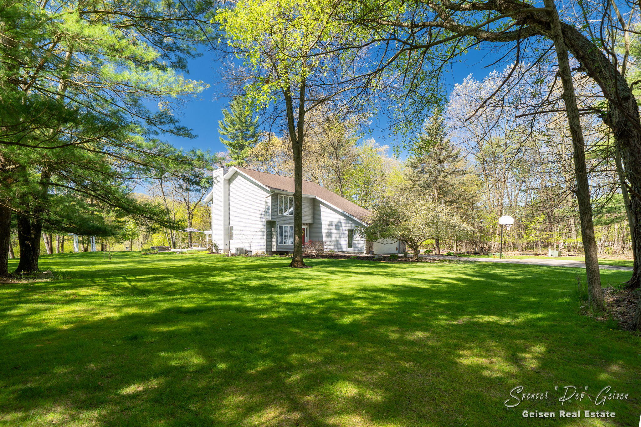 8717 River Oaks Circle