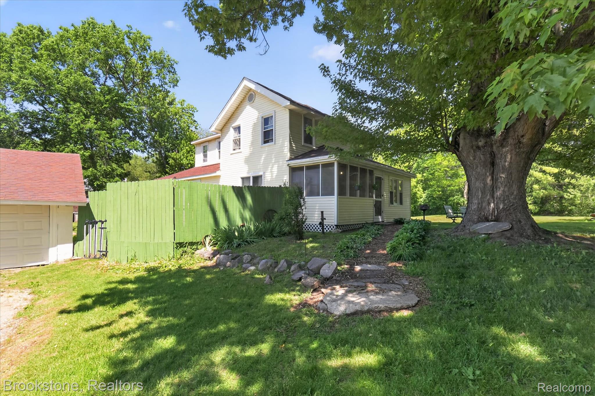 9455 Andersonville Road