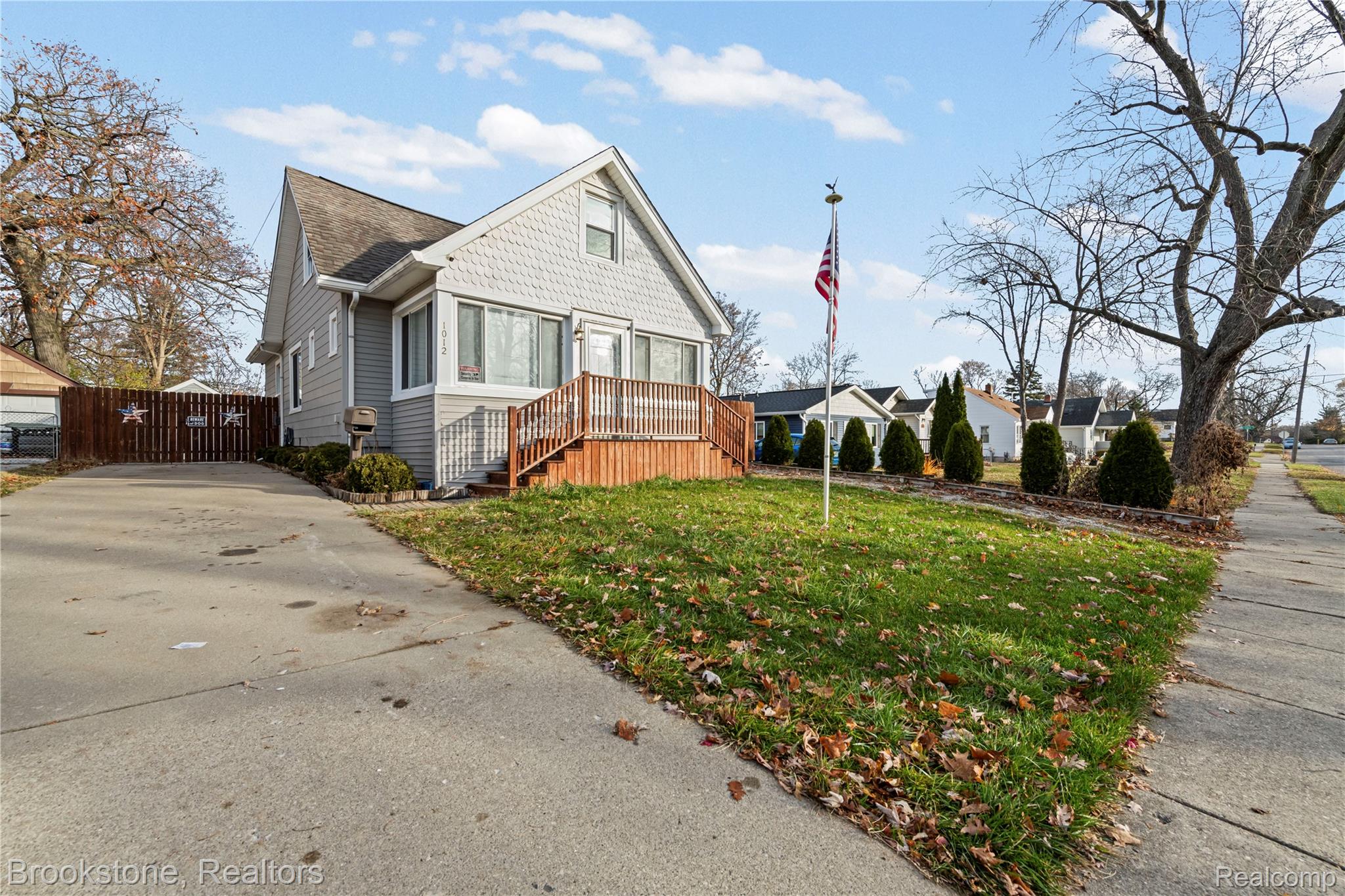 1012 La Salle Avenue