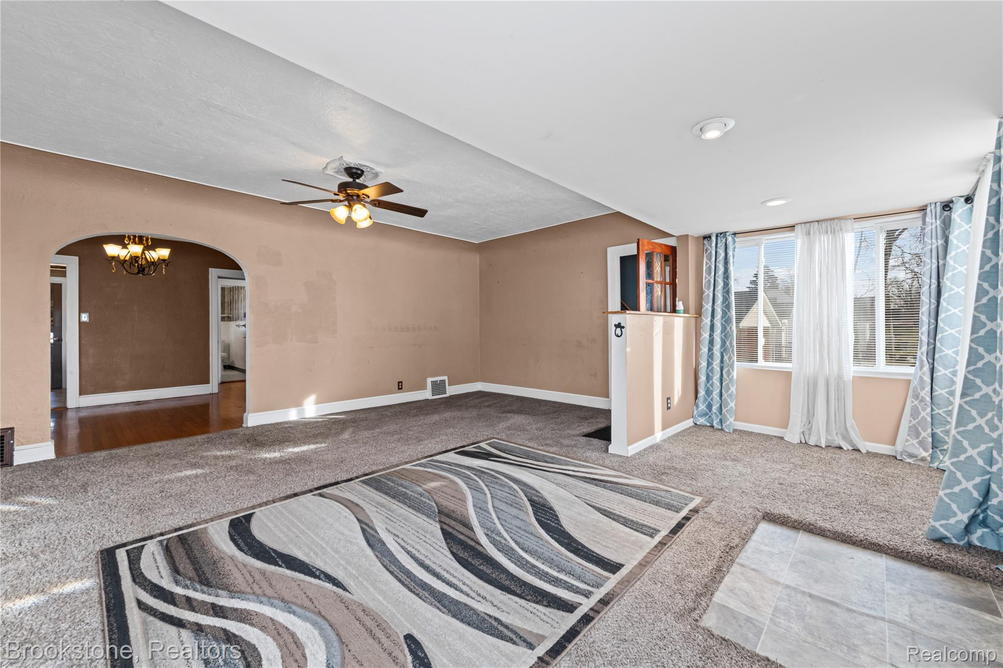 1012 La Salle Avenue