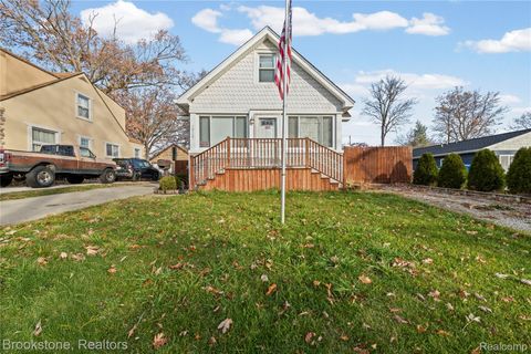 1012 La Salle Avenue Waterford Charter Township MI 48328