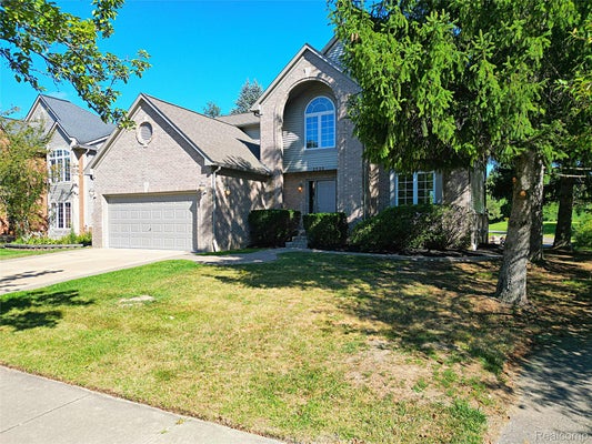 2320 BALTUSROL DR, COMMERCE TOWNSHIP, MI 48382 - Image c70cde4fc8548b5cb3ab3e59a36a47dd/2663908625