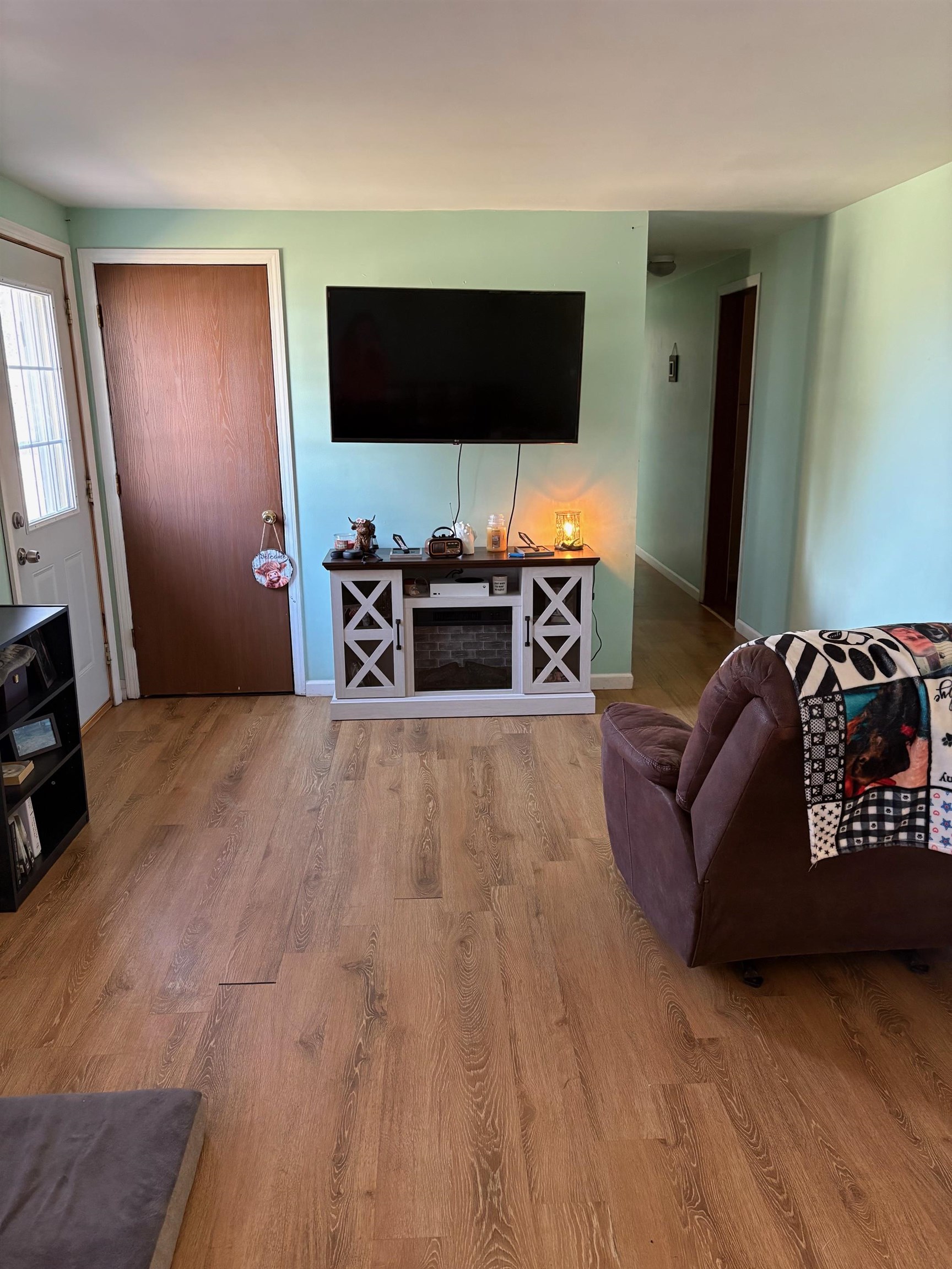 1534 GRUMMETT Street