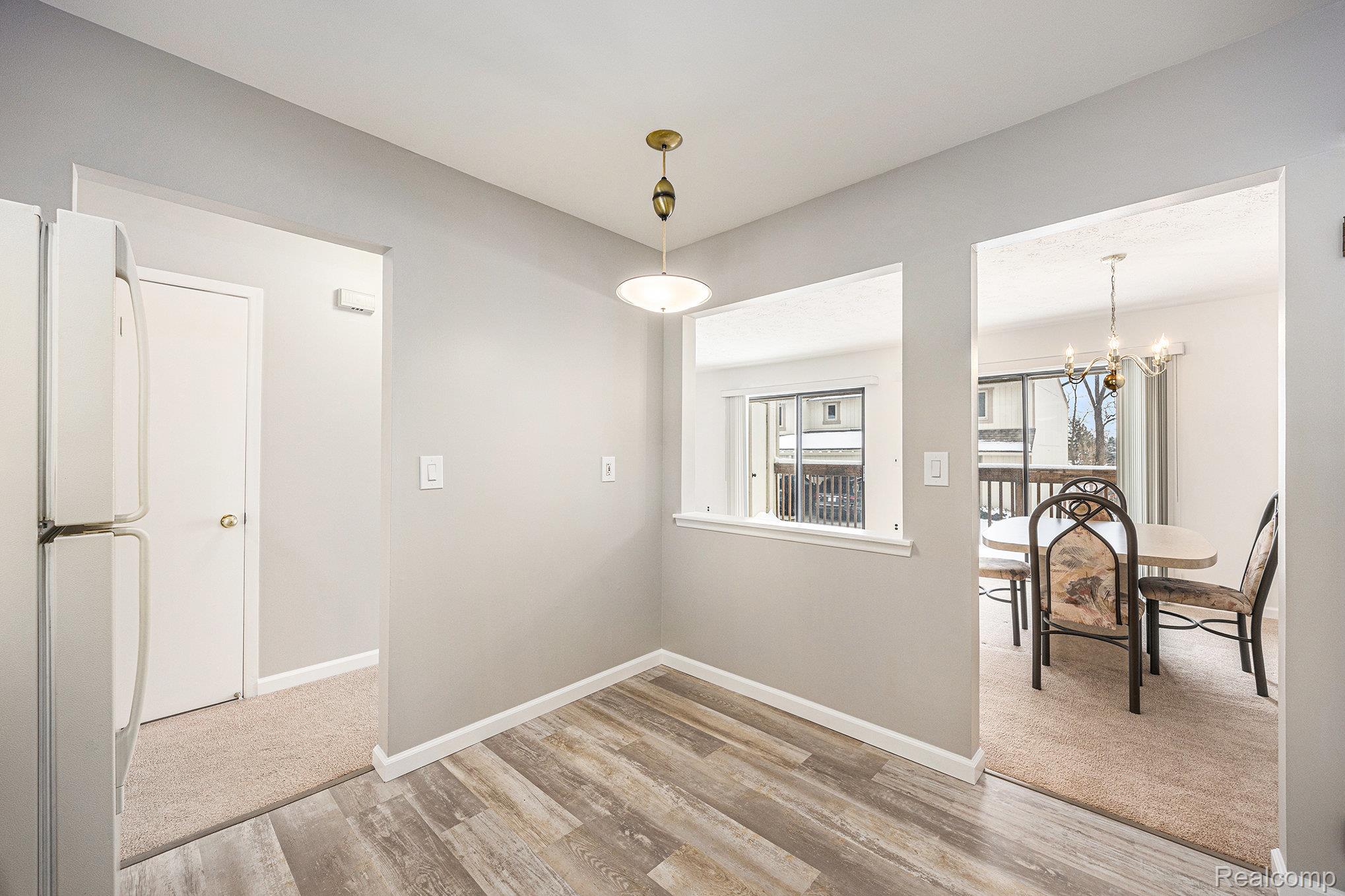 1543 Charter Oak Drive