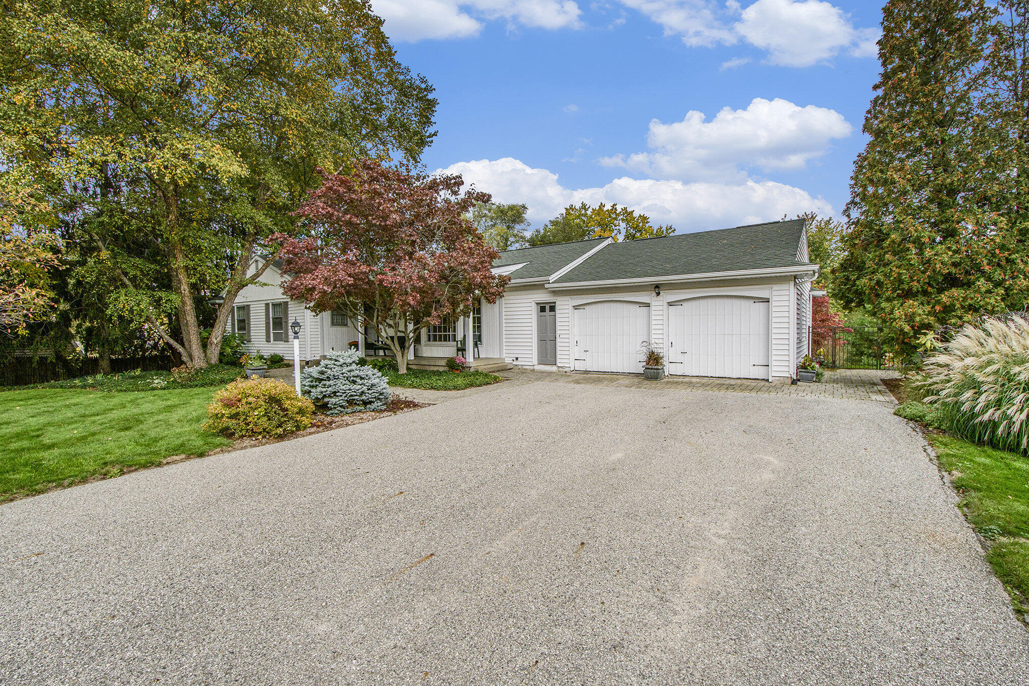 280 Worcester Drive NE