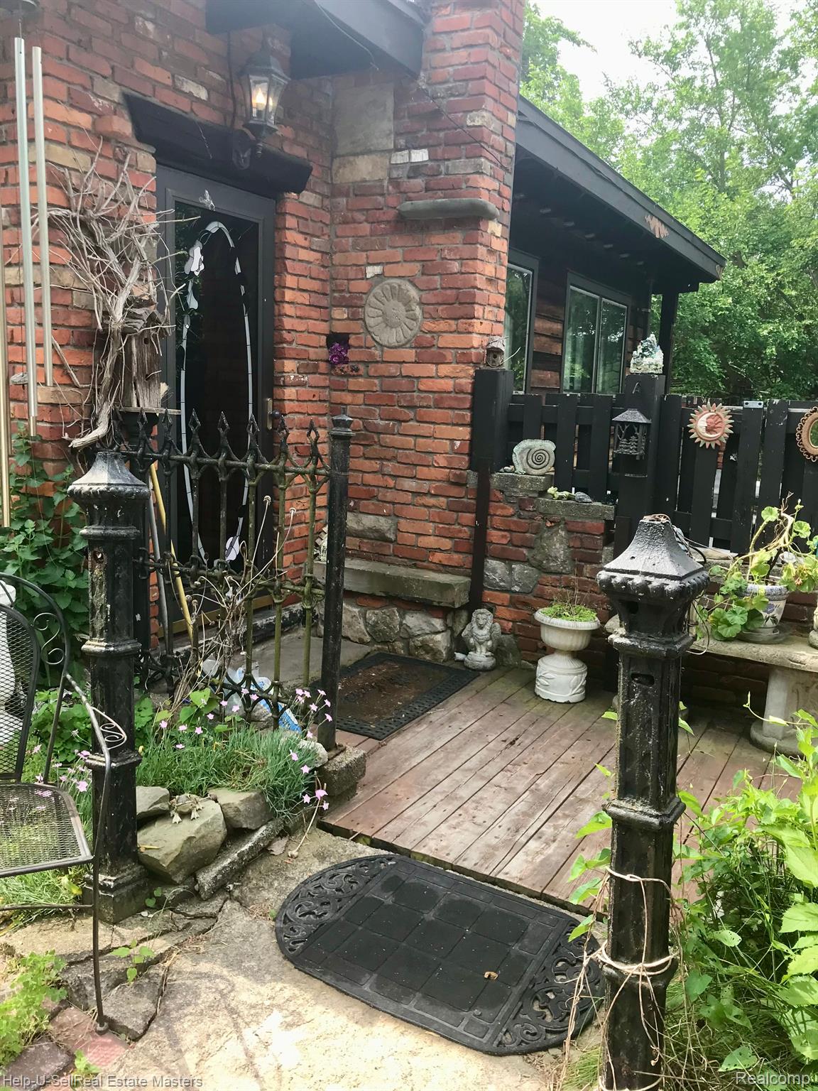 3237 VINCENT Road