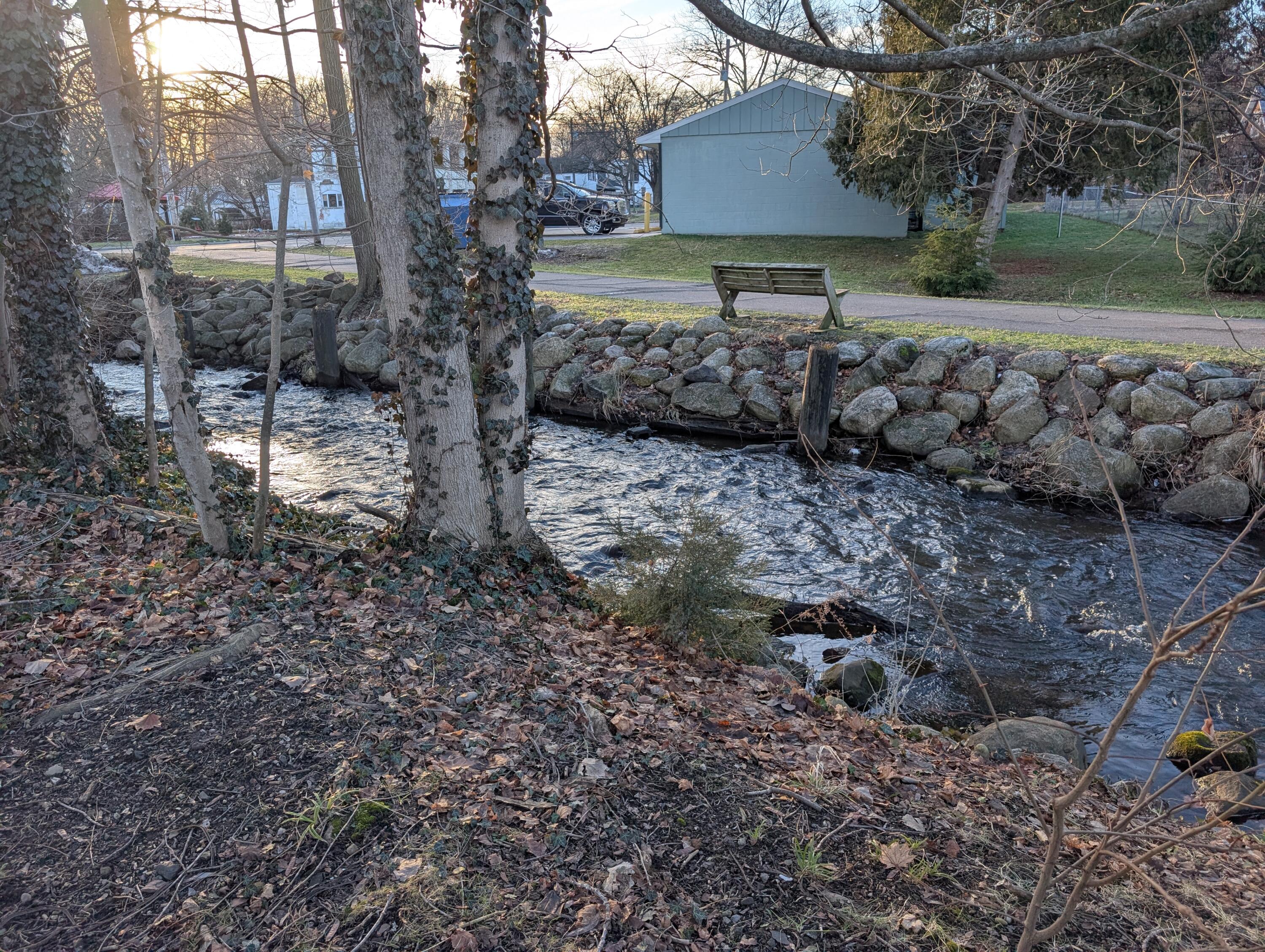 107 E Chicago Street