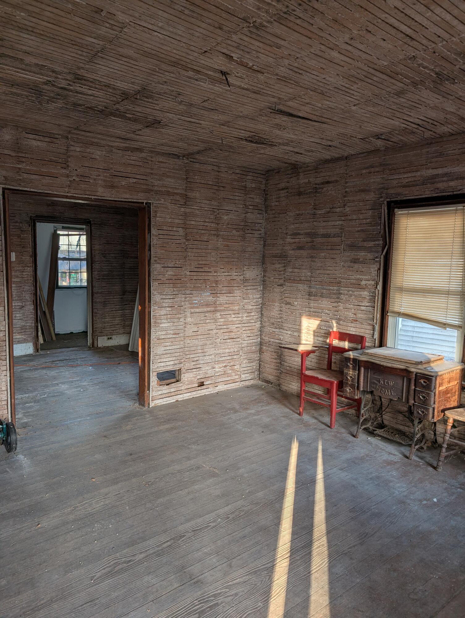 107 E Chicago Street