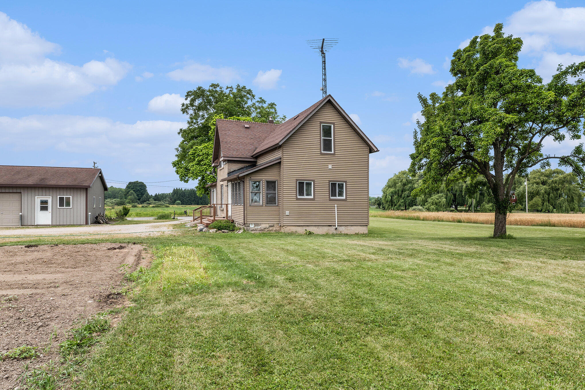 5818 N US Highway 31