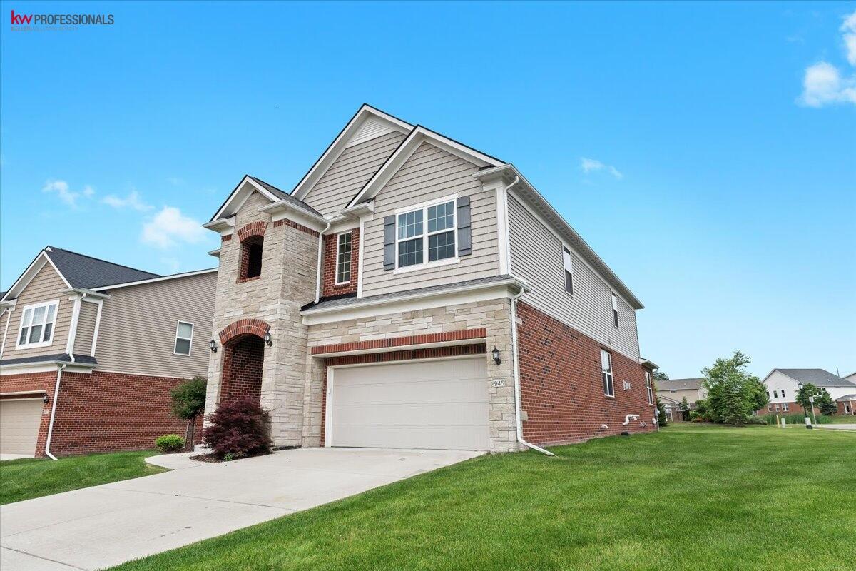 945 Reef Drive