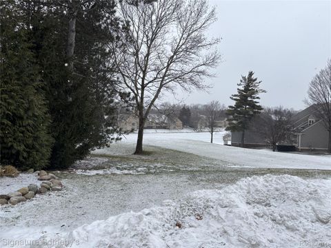 Tiny photo for 1931 Eagle Pointe, Bloomfield Charter Township, MI 48304 (MLS # 20251060604)