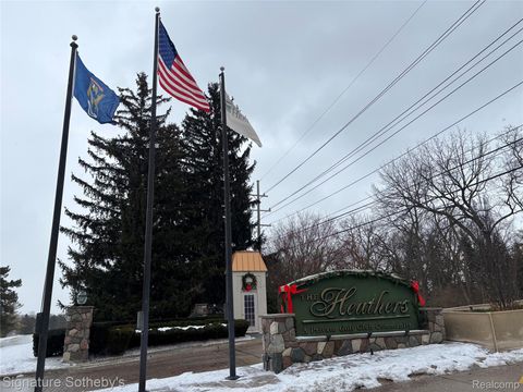 Tiny photo for 1931 Eagle Pointe, Bloomfield Charter Township, MI 48304 (MLS # 20251060604)