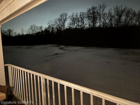 Tiny photo for 1931 Eagle Pointe, Bloomfield Charter Township, MI 48304 (MLS # 20251060604)