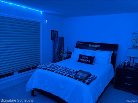 Tiny photo for 1931 Eagle Pointe, Bloomfield Charter Township, MI 48304 (MLS # 20251060604)