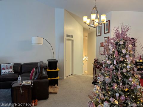 Tiny photo for 1931 Eagle Pointe, Bloomfield Charter Township, MI 48304 (MLS # 20251060604)