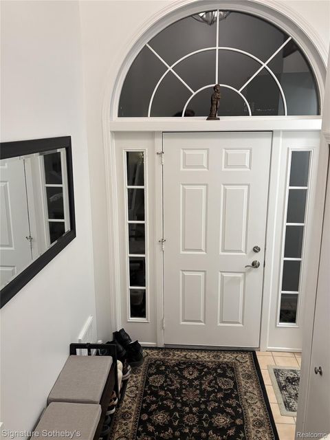 Tiny photo for 1931 Eagle Pointe, Bloomfield Charter Township, MI 48304 (MLS # 20251060604)