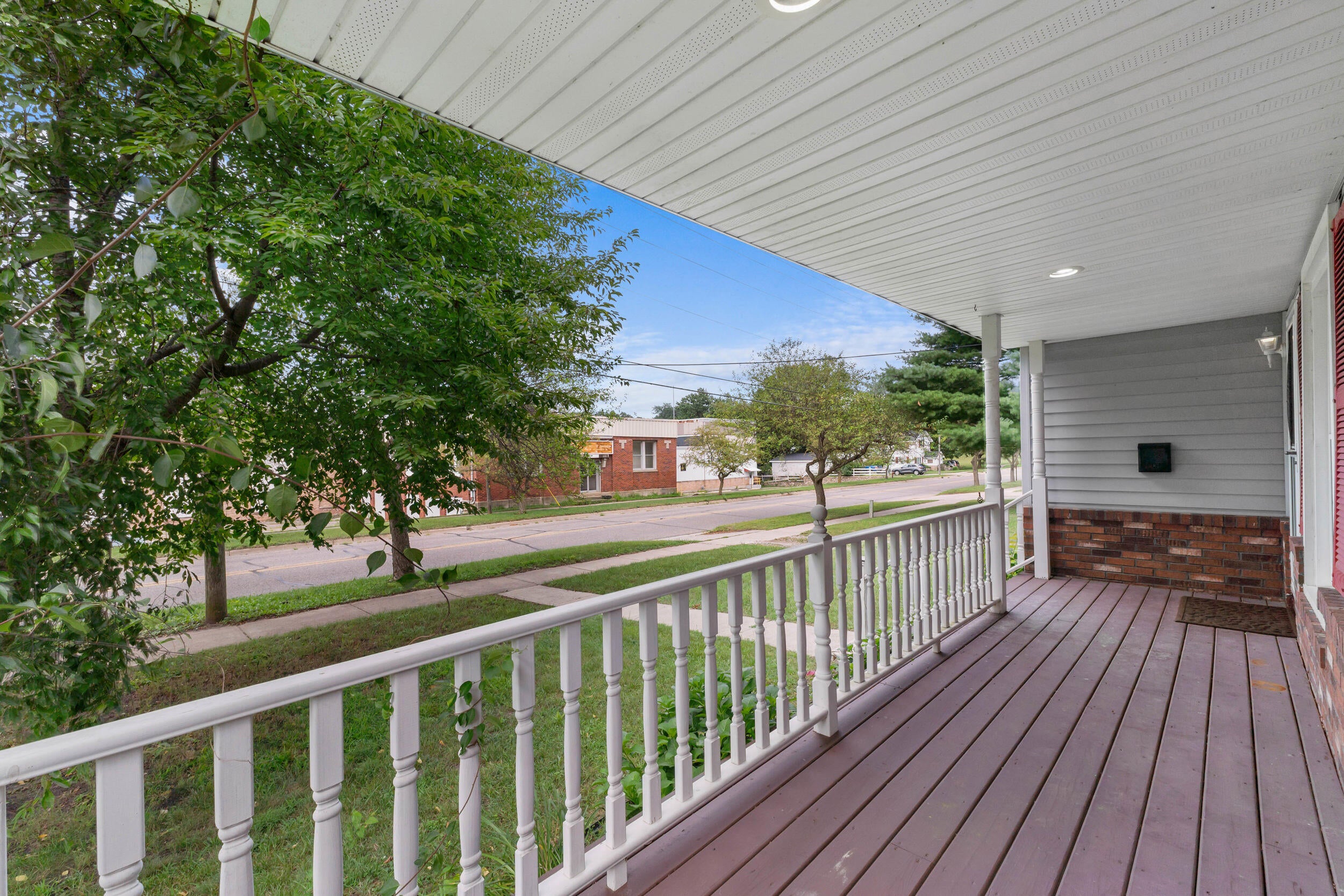228 E Bacon Street