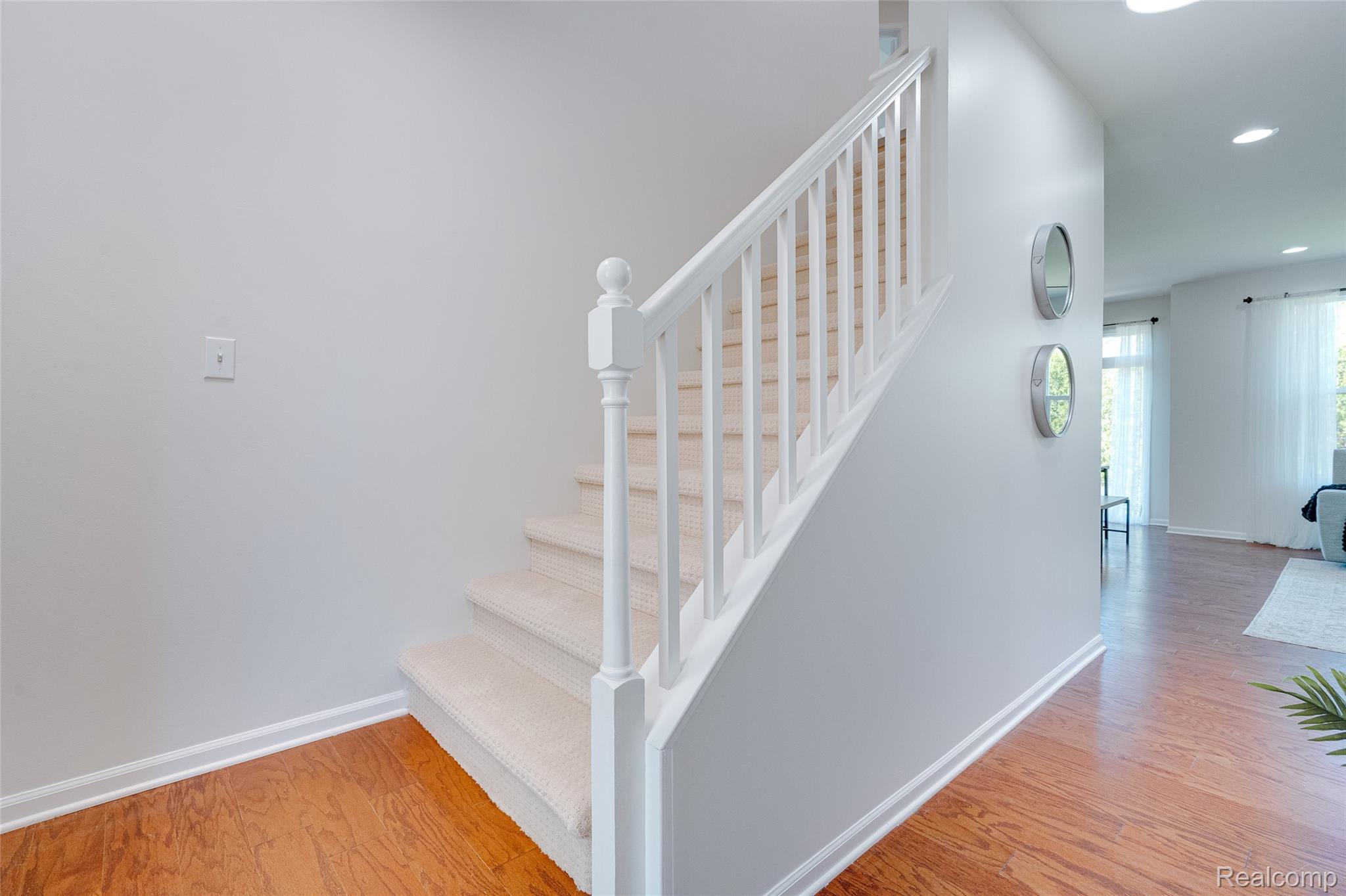 28386 Cottage Lane