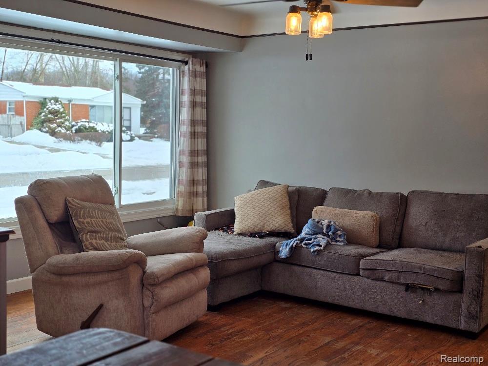 24920 Chernick Street