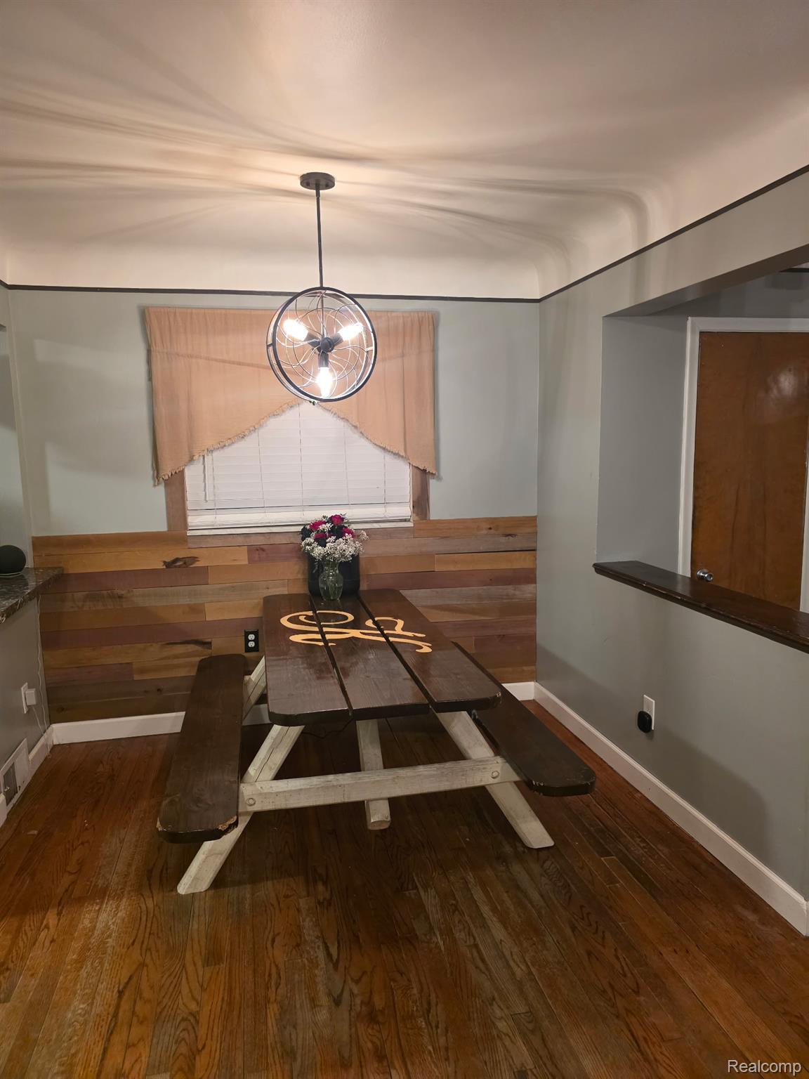 24920 Chernick Street