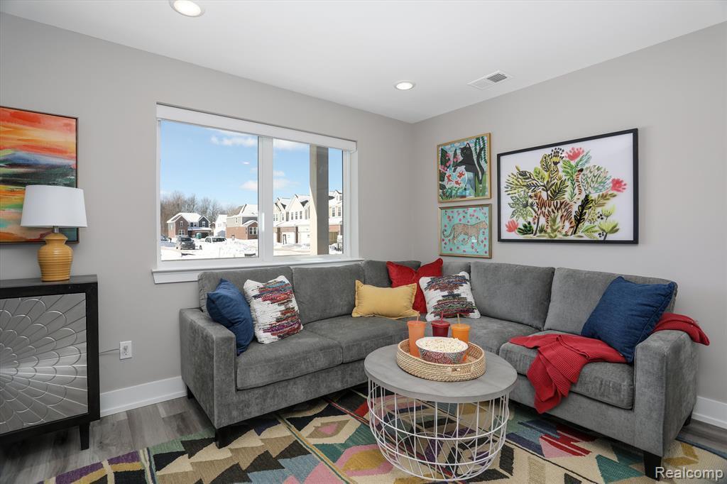 4861 Lismore Lane