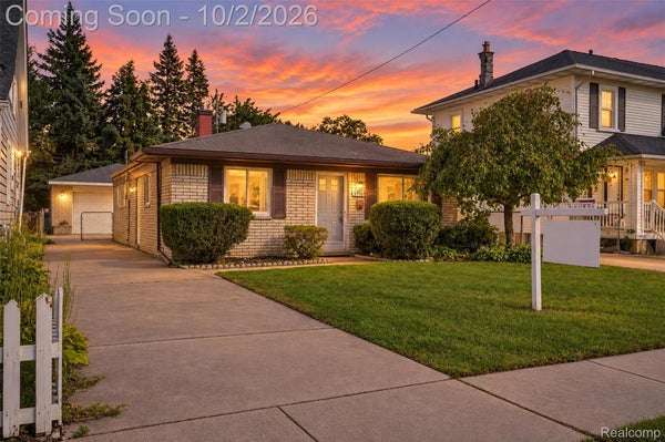5970 N SILVERY LN, DEARBORN HEIGHTS, MI 48127 - Image c74f72805fa12e1c5e174ae567a930b7/3431479229