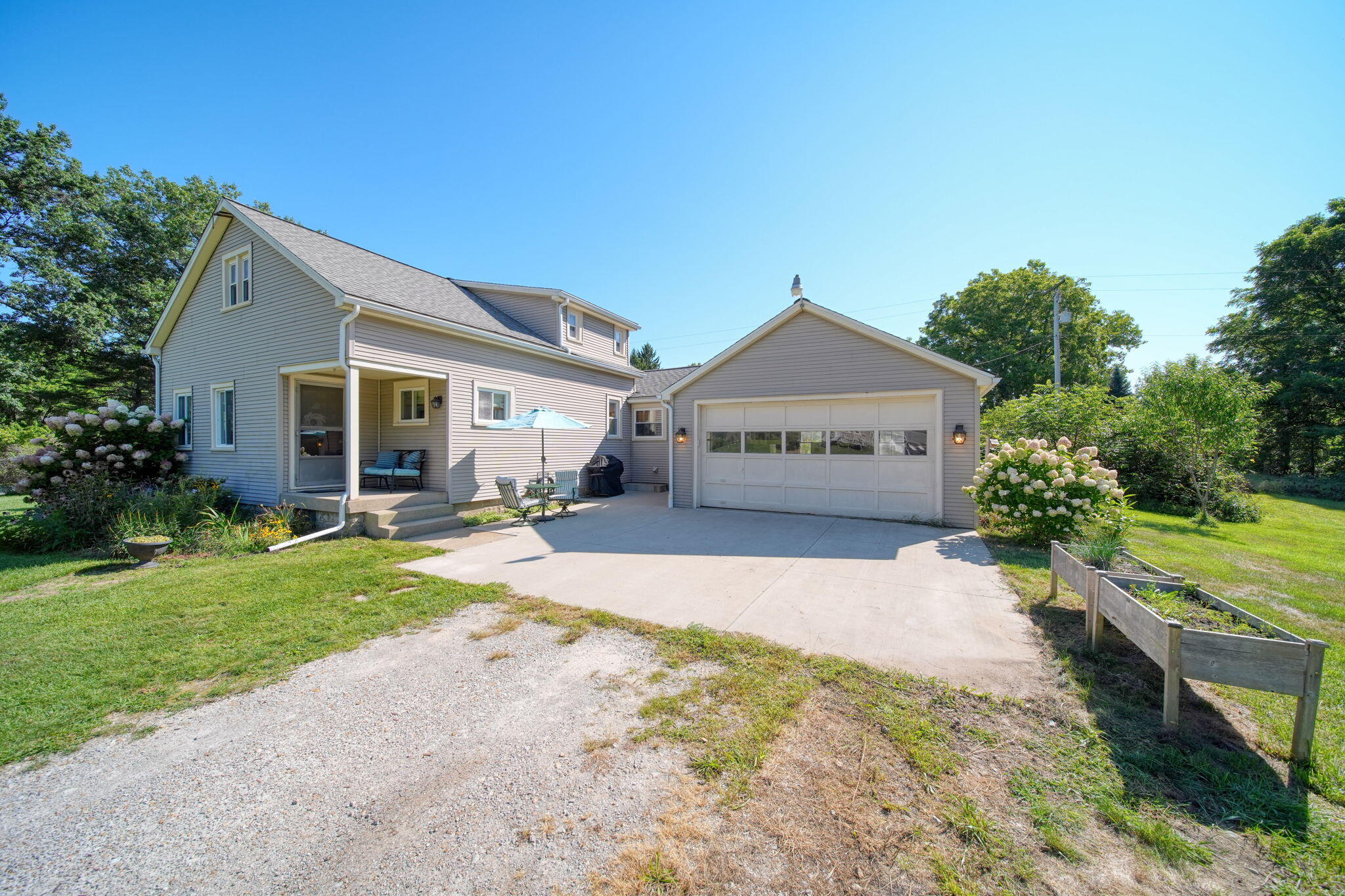 7621 Coon Hill Road