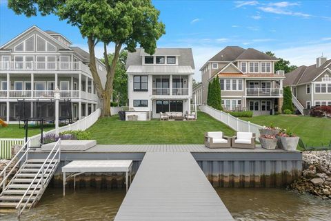 579 Crescent Drive Holland City MI 49423