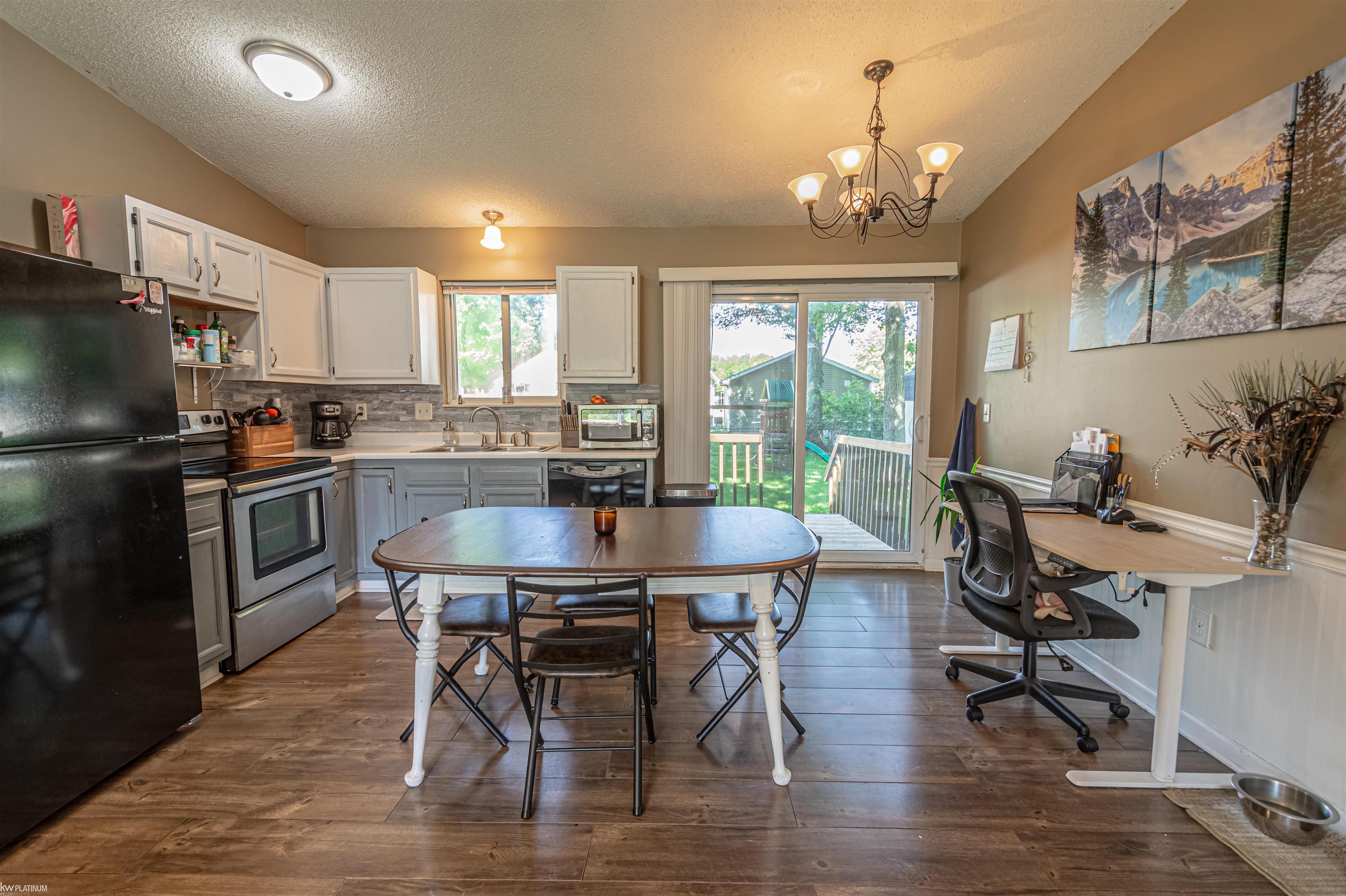 1383 Allen Road
