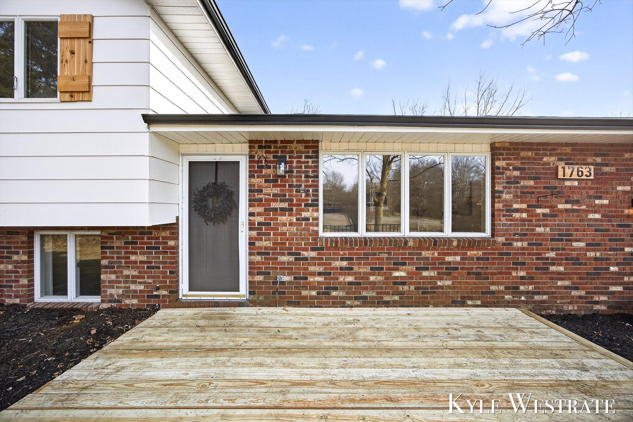 1763 E Pontaluna Road