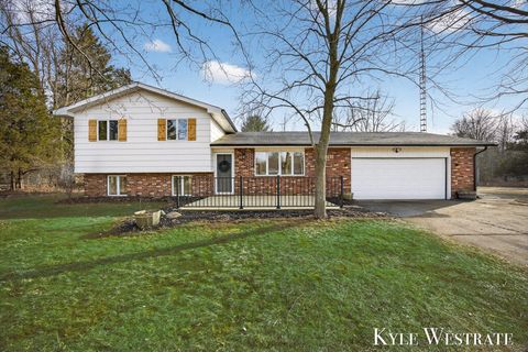 1763 E Pontaluna Road Fruitport Charter Township MI 49456