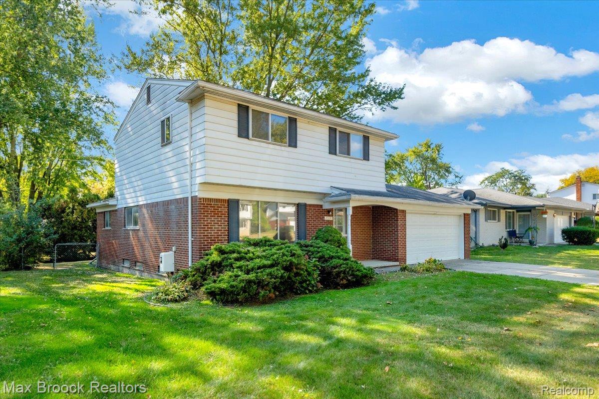 20141 Lacrosse Avenue