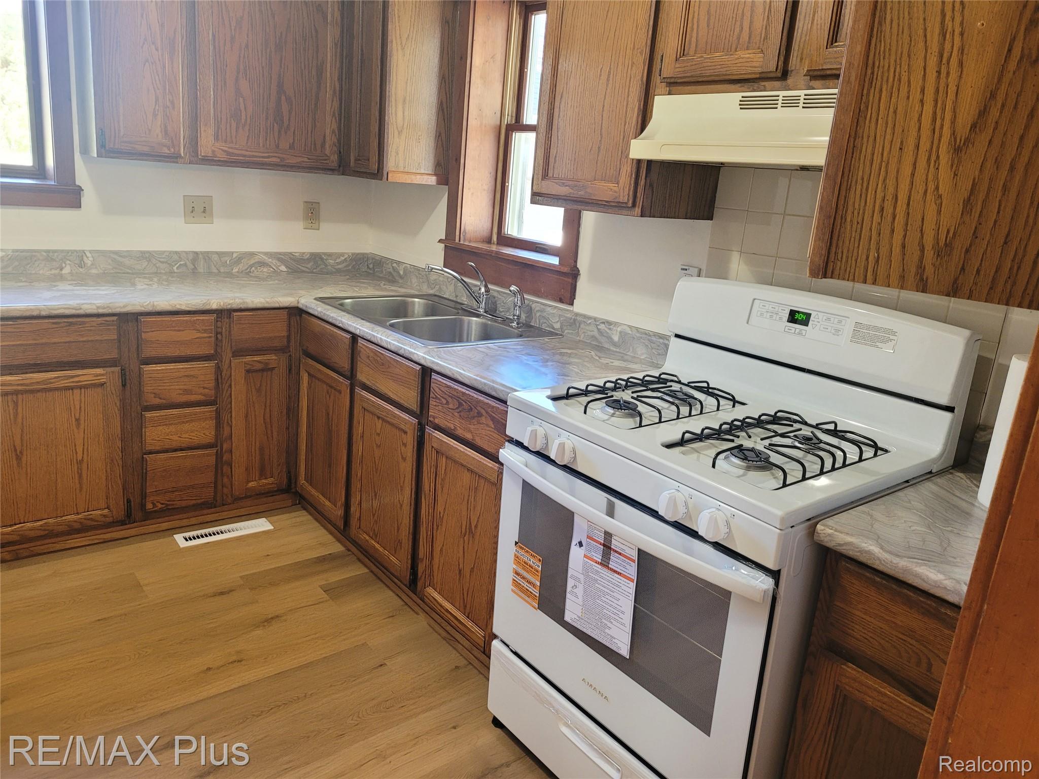 2516 W Genesee Street
