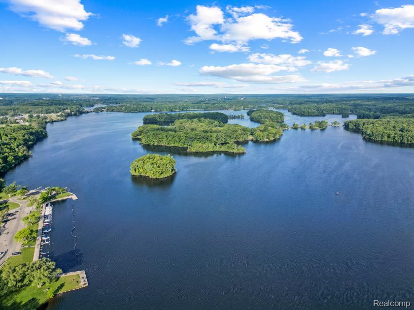 2636 Crystal Lake Drive