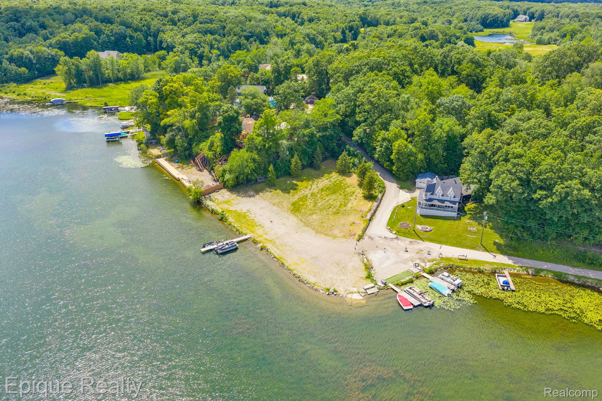 4058 Hunt Road