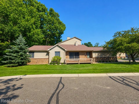 Photo of 7069 Clements, West Bloomfield Charter Township, MI 48322 (MLS # 20261082005)