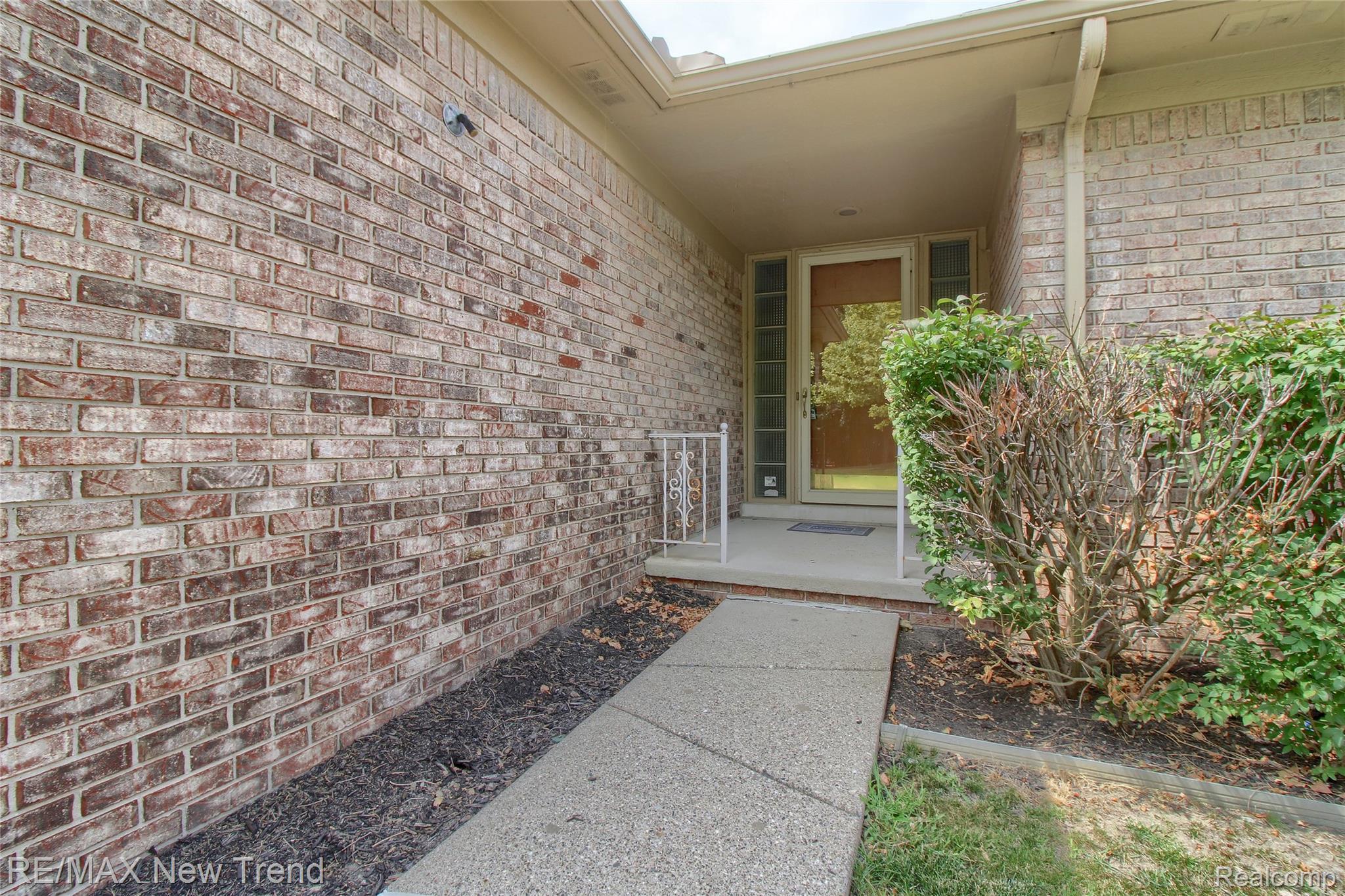 29504 Sylvan Lane