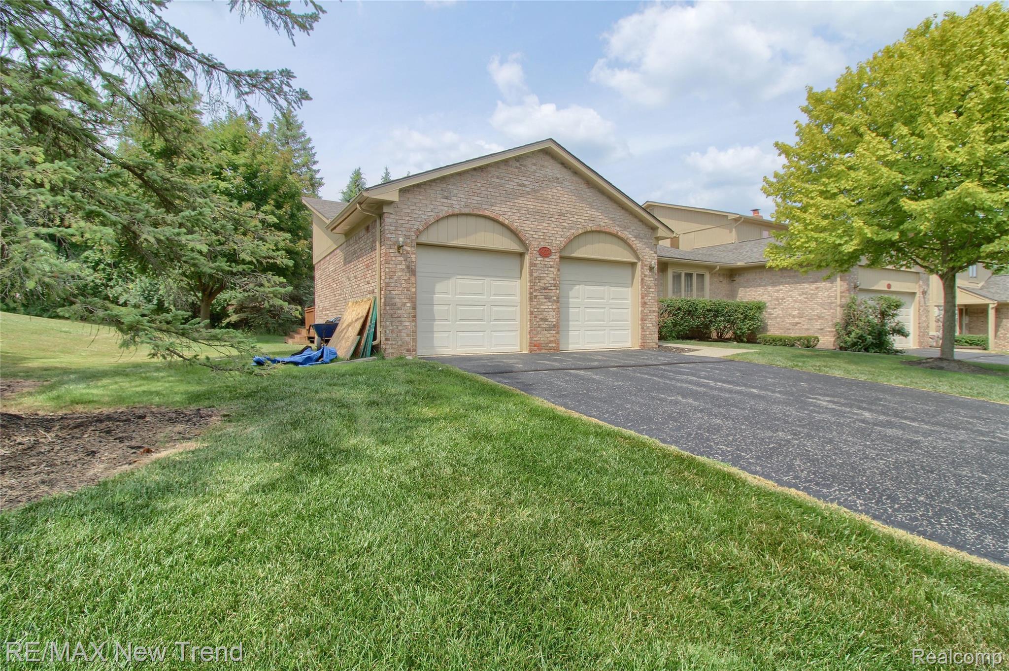 29504 Sylvan Lane