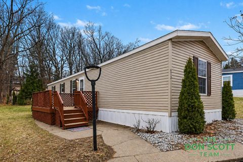 Photo of 6913 Sandwood Street NE, Plainfield Charter Township, MI 49341 (MLS # 65026018748)