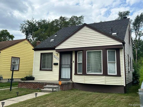 Tiny photo for 20027 Chapel Street, Detroit City, MI 48219 (MLS # 20261069402)