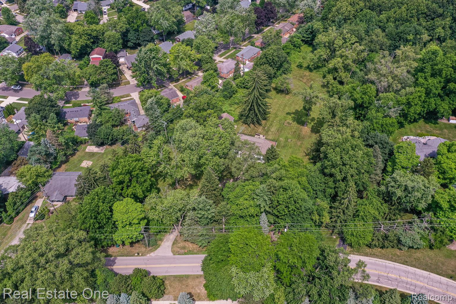 727 ROMEO Road