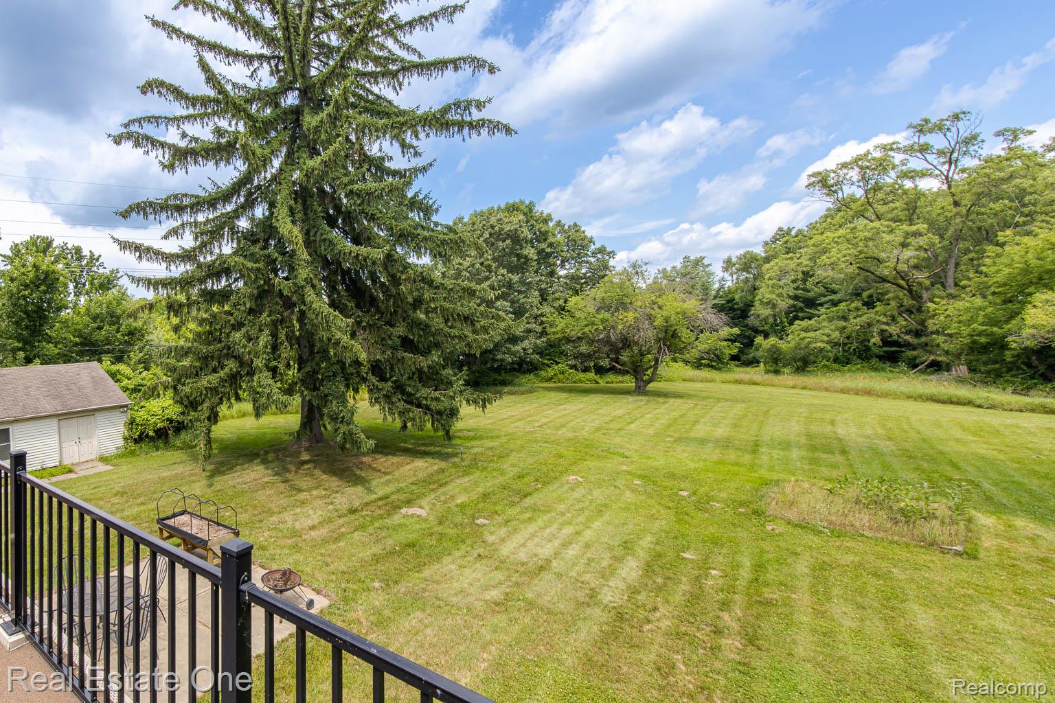 727 ROMEO Road