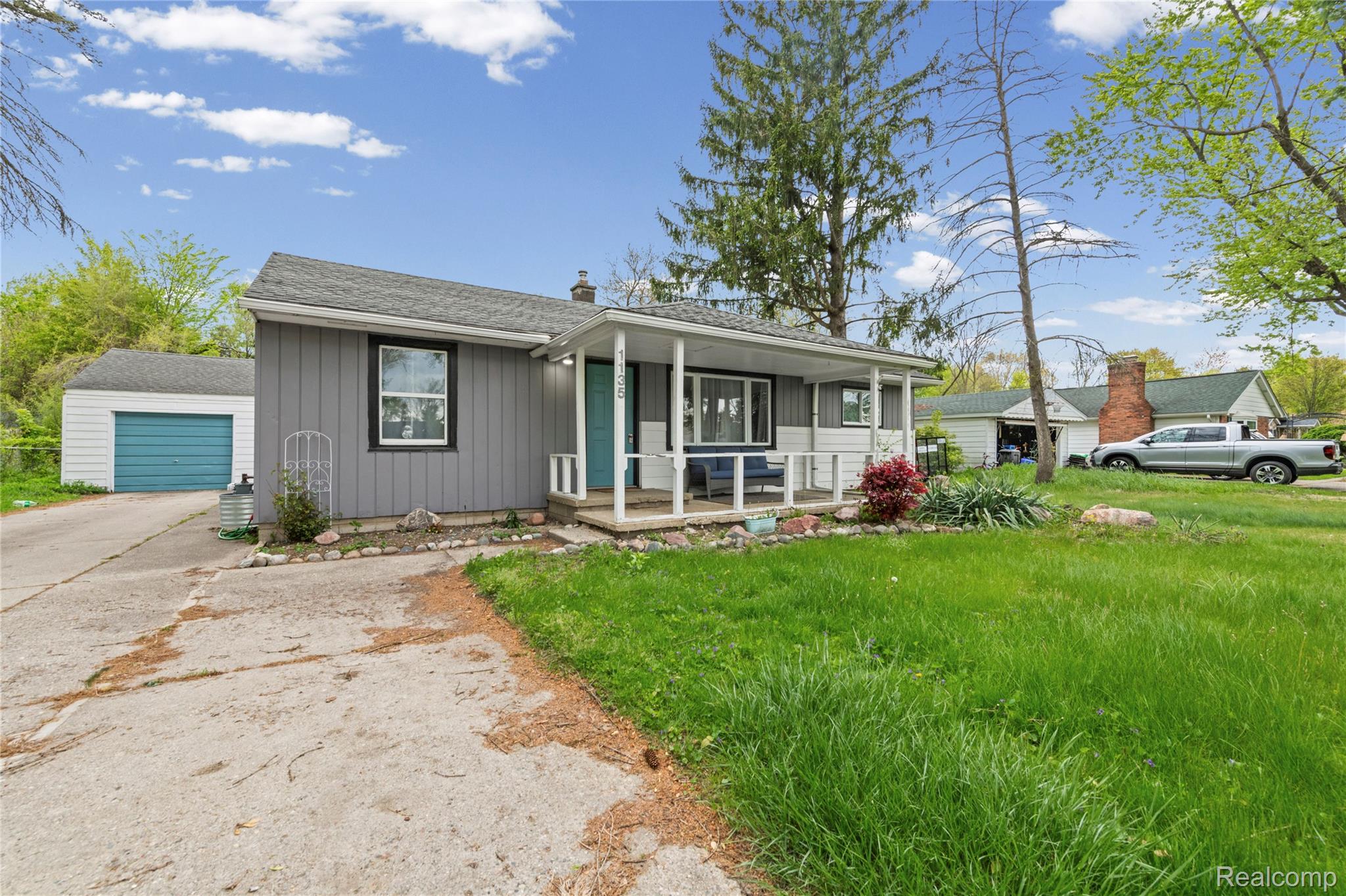 1135 Quinif Drive