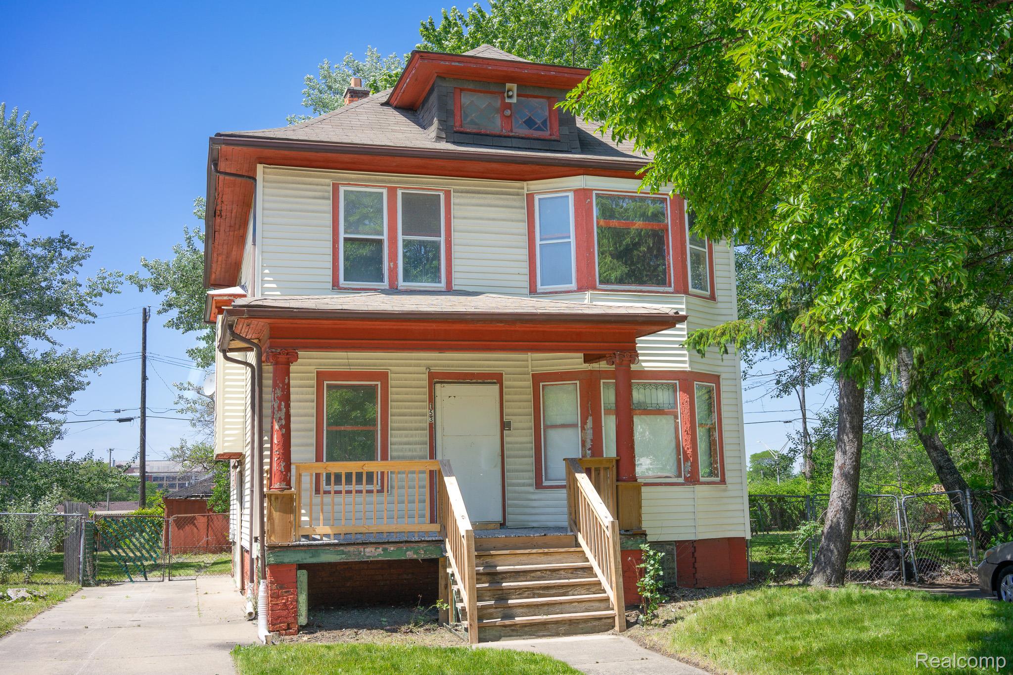 153 BERESFORD Street